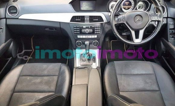 Buy Used Mercedes Viano White Car in Pretoria in Gauteng Buy Used Mercedes Viano White Car in Pretoria in Gauteng