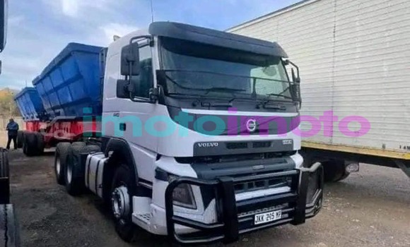 Buy Used Volvo F4 White Truck in Pretoria in Gauteng Buy Used Volvo F4 White Truck in Pretoria in Gauteng