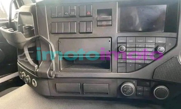 Buy Used Volvo F4 White Truck in Pretoria in Gauteng Buy Used Volvo F4 White Truck in Pretoria in Gauteng