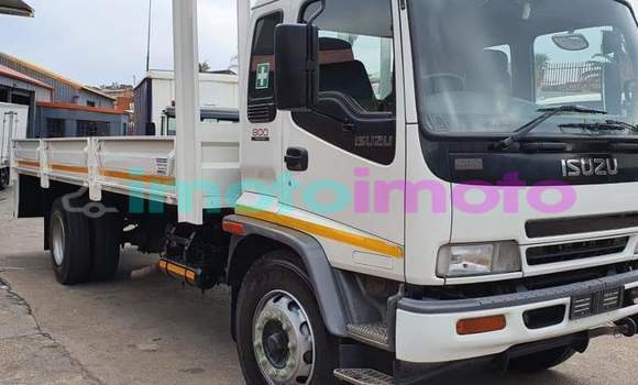 Buy Used Isuzu FTR 850 White Truck in Heidelberg in Gauteng Buy Used Isuzu FTR 850 White Truck in Heidelberg in Gauteng