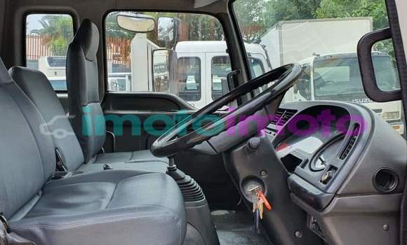 Buy Used Isuzu FTR 850 White Truck in Heidelberg in Gauteng Buy Used Isuzu FTR 850 White Truck in Heidelberg in Gauteng