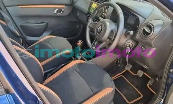 Buy Used Renault Captur Blue Car in Johannesburg in Gauteng Buy Used Renault Captur Blue Car in Johannesburg in Gauteng