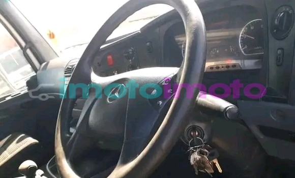 Buy Used MercedesâBenz Tipper White Truck in Centurion in Gauteng Buy Used MercedesâBenz Tipper White Truck in Centurion in Gauteng