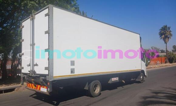 Buy Used Isuzu FTR 850 White Truck in Centurion in Gauteng Buy Used Isuzu FTR 850 White Truck in Centurion in Gauteng