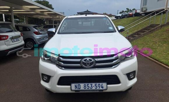 Buy Used Toyota Hilux White Car in Gauteng in Gauteng Buy Used Toyota Hilux White Car in Gauteng in Gauteng