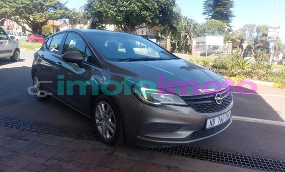 Buy Used Opel Astra Red Car in Gauteng in Gauteng Buy Used Opel Astra Red Car in Gauteng in Gauteng