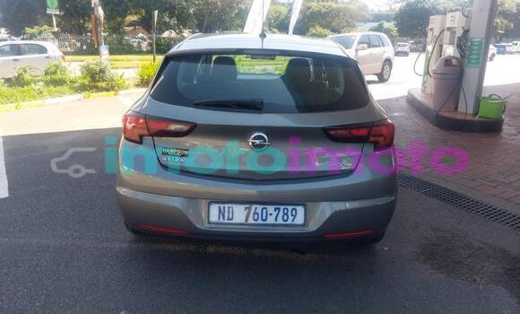Buy Used Opel Astra Red Car in Gauteng in Gauteng Buy Used Opel Astra Red Car in Gauteng in Gauteng