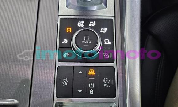 Buy Used Land Rover Range Rover Sport White Car in Gauteng in Gauteng Buy Used Land Rover Range Rover Sport White Car in Gauteng in Gauteng