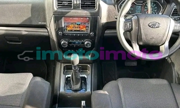 Buy Used Mahindra NC 640 DP Black Car in Dainfern in Gauteng Buy Used Mahindra NC 640 DP Black Car in Dainfern in Gauteng
