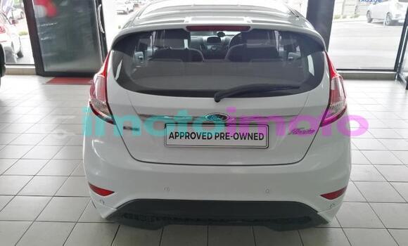 Buy Used Ford Fiesta White Car in Centurion in Gauteng Buy Used Ford Fiesta White Car in Centurion in Gauteng