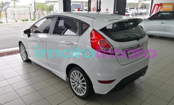 Buy Used Ford Fiesta White Car in Centurion in Gauteng Buy Used Ford Fiesta White Car in Centurion in Gauteng