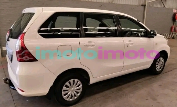 Buy Used Toyota Avanza White Car in Emjindini in Mpumalanga Buy Used Toyota Avanza White Car in Emjindini in Mpumalanga