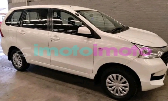 Buy Used Toyota Avanza White Car in Emjindini in Mpumalanga Buy Used Toyota Avanza White Car in Emjindini in Mpumalanga