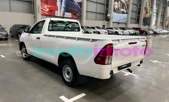 Buy Used Toyota Hilux White Car in Gauteng in Gauteng Buy Used Toyota Hilux White Car in Gauteng in Gauteng