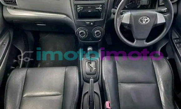 Buy Used Toyota Avanza White Car in Emjindini in Mpumalanga Buy Used Toyota Avanza White Car in Emjindini in Mpumalanga