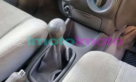 Buy Used Toyota Avanza Red Car in Heidelberg in Gauteng Buy Used Toyota Avanza Red Car in Heidelberg in Gauteng