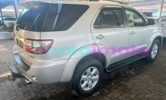 Buy Used Toyota Fortuner Other Car in Grant Park in Gauteng Buy Used Toyota Fortuner Other Car in Grant Park in Gauteng