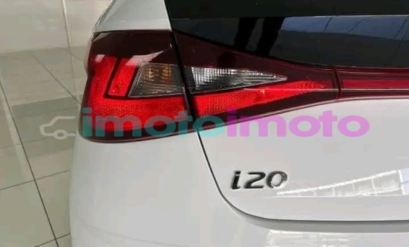 Buy Used Hyundai i20 White Car in Dendron in Limpopo Buy Used Hyundai i20 White Car in Dendron in Limpopo