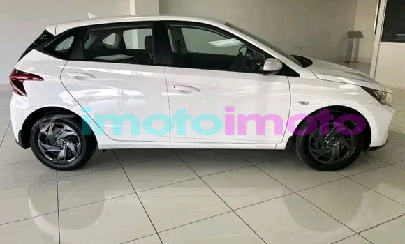 Buy Used Hyundai i20 White Car in Dendron in Limpopo Buy Used Hyundai i20 White Car in Dendron in Limpopo