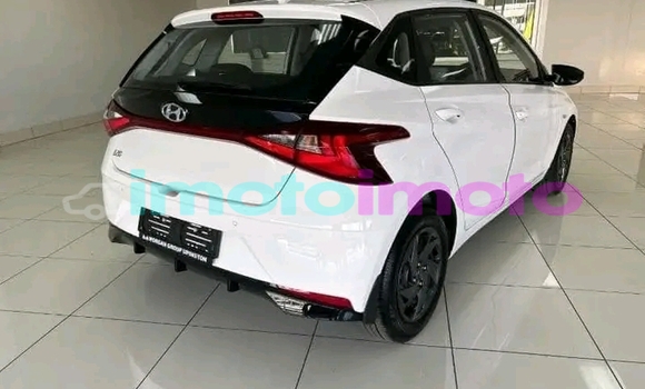 Buy Used Hyundai i20 White Car in Dendron in Limpopo Buy Used Hyundai i20 White Car in Dendron in Limpopo