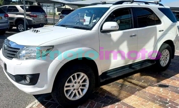 Buy Used Toyota Fortuner White Car in Johannesburg in Gauteng Buy Used Toyota Fortuner White Car in Johannesburg in Gauteng