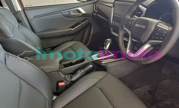 Buy Used Isuzu D–MAX Orange Car in Alberton in Gauteng Buy Used Isuzu D–MAX Orange Car in Alberton in Gauteng