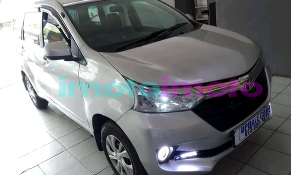 Buy Used Toyota Avanza White Car in Ellisras in Limpopo Buy Used Toyota Avanza White Car in Ellisras in Limpopo