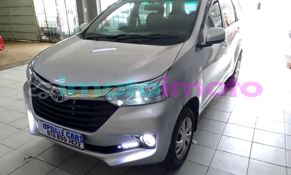 Buy Used Toyota Avanza White Car in Ellisras in Limpopo Buy Used Toyota Avanza White Car in Ellisras in Limpopo