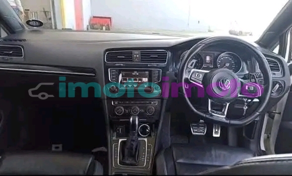 Buy Used Volkswagen Golf Silver Car in Booysens in Gauteng Buy Used Volkswagen Golf Silver Car in Booysens in Gauteng