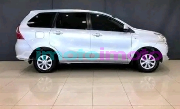 Buy Used Toyota Avanza White Car in Johannesburg in Gauteng Buy Used Toyota Avanza White Car in Johannesburg in Gauteng