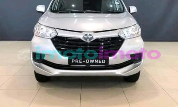 Buy Used Toyota Avanza White Car in Johannesburg in Gauteng Buy Used Toyota Avanza White Car in Johannesburg in Gauteng