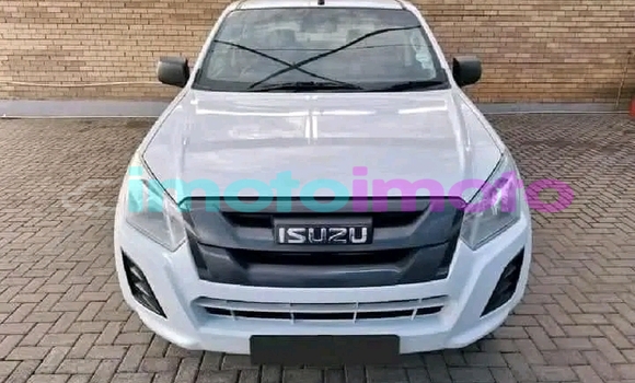 Buy Used Isuzu D-Max White Car in Boksburg in Gauteng Buy Used Isuzu D-Max White Car in Boksburg in Gauteng