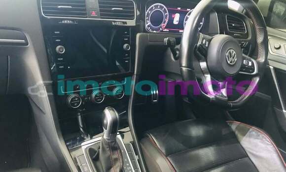 Buy Used Volkswagen Golf White Car in Johannesburg in Gauteng Buy Used Volkswagen Golf White Car in Johannesburg in Gauteng