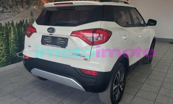 Buy Used Mahindra Xylo White Car in Johannesburg in Gauteng Buy Used Mahindra Xylo White Car in Johannesburg in Gauteng