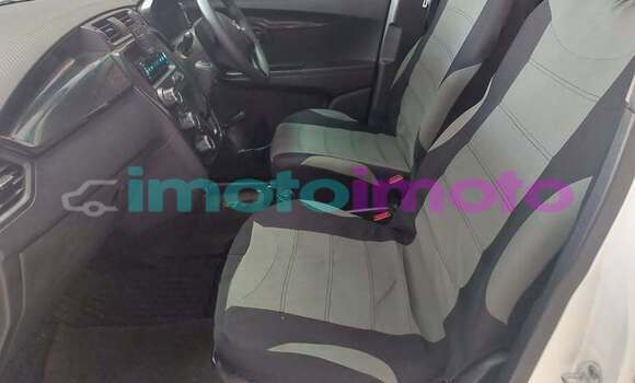 Buy Used Mahindra Kuv 100 White Car in Johannesburg in Gauteng Buy Used Mahindra Kuv 100 White Car in Johannesburg in Gauteng