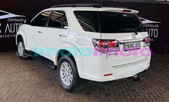 Buy Used Toyota Fortuner White Car in Johannesburg in Gauteng Buy Used Toyota Fortuner White Car in Johannesburg in Gauteng