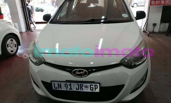 Buy Used Hyundai i20 White Car in Johannesburg in Gauteng Buy Used Hyundai i20 White Car in Johannesburg in Gauteng