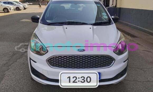 Buy Used Ford Fiesta White Car in Johannesburg in Gauteng Buy Used Ford Fiesta White Car in Johannesburg in Gauteng