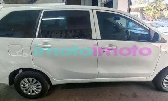 Buy Used Toyota Avanza White Car in Johannesburg in Gauteng Buy Used Toyota Avanza White Car in Johannesburg in Gauteng
