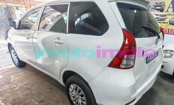 Buy Used Toyota Avanza White Car in Johannesburg in Gauteng Buy Used Toyota Avanza White Car in Johannesburg in Gauteng