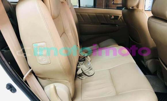 Buy Used Toyota Fortuner White Car in Johannesburg in Gauteng Buy Used Toyota Fortuner White Car in Johannesburg in Gauteng