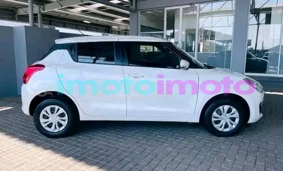 Buy Used Suzuki Swift White Car in Boksburg in Gauteng Buy Used Suzuki Swift White Car in Boksburg in Gauteng