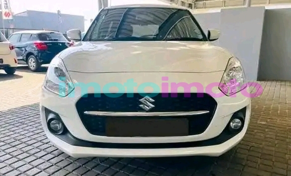 Buy Used Suzuki Swift White Car in Boksburg in Gauteng Buy Used Suzuki Swift White Car in Boksburg in Gauteng