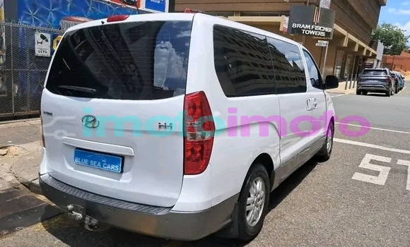 Buy Used Hyundai H1 White Car in Boksburg in Gauteng Buy Used Hyundai H1 White Car in Boksburg in Gauteng