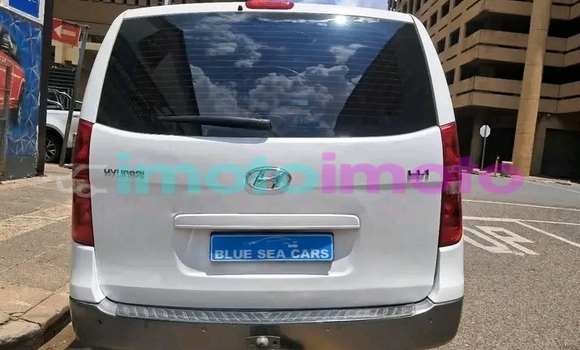 Buy Used Hyundai H1 White Car in Boksburg in Gauteng Buy Used Hyundai H1 White Car in Boksburg in Gauteng
