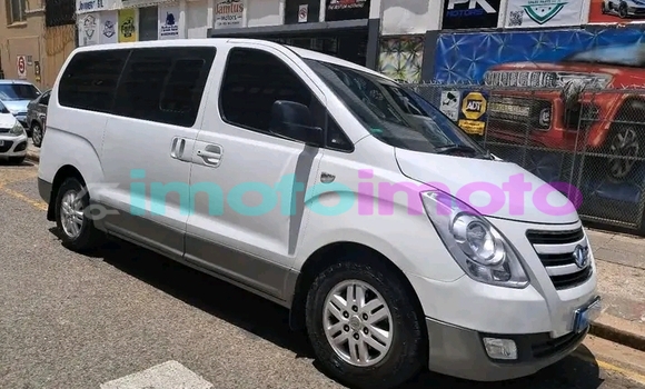 Buy Used Hyundai H1 White Car in Boksburg in Gauteng Buy Used Hyundai H1 White Car in Boksburg in Gauteng