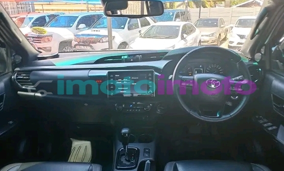 Buy Used Toyota Hilux White Car in Dendron in Limpopo Buy Used Toyota Hilux White Car in Dendron in Limpopo