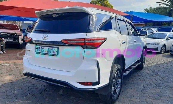 Buy Used Toyota Fortuner White Car in Boksburg in Gauteng Buy Used Toyota Fortuner White Car in Boksburg in Gauteng