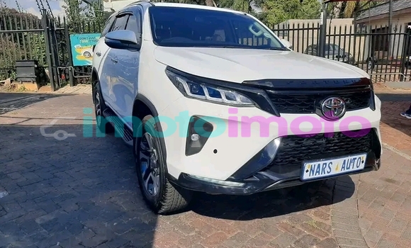 Buy Used Toyota Fortuner White Car in Boksburg in Gauteng Buy Used Toyota Fortuner White Car in Boksburg in Gauteng