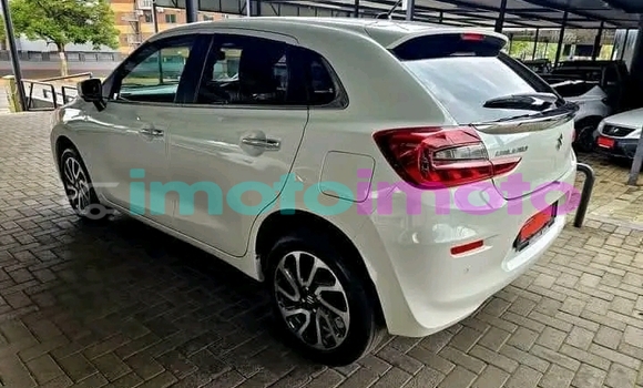 Buy Used Suzuki Baleno White Car in Ellisras in Limpopo Buy Used Suzuki Baleno White Car in Ellisras in Limpopo